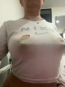 ruby santana777 online show from 22, 4, 2026