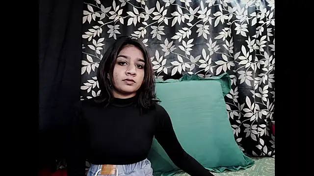 cherryblossum143 online show from 3, 11, 2025