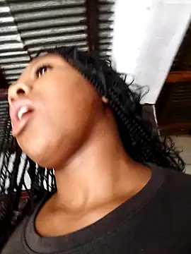 Snapshot of cindyxxx1 chatting on 4, 12, 2025 cindyxxx1 online show from 4, 12, 2025