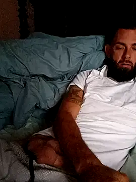 Snapshot of momentum2023 chatting on 21, 9, 2025 momentum2023 online show from 21, 9, 2025