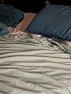 Snapshot of momentum2023 chatting on 26, 9, 2025 momentum2023 online show from 26, 9, 2025