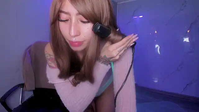 LilithCooperr  online show from 8, 4, 2026