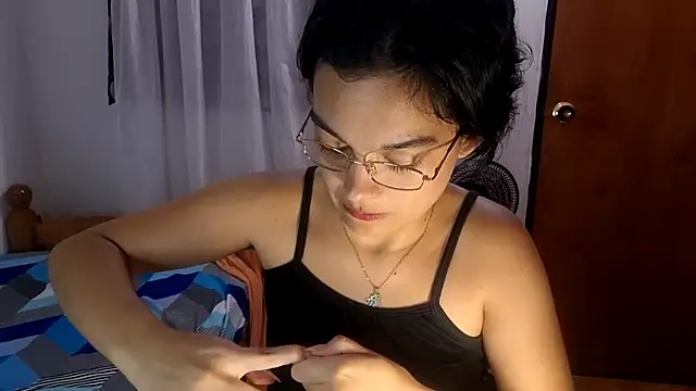 littlemelii online show from 17, 7, 2026