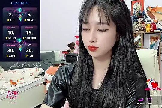 Snapshot of _LLisa_ chatting on 28, 12, 2024 LLisa online show from 28, 12, 2024