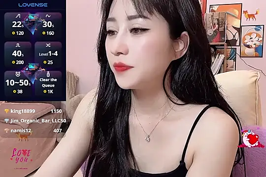 Snapshot of _LLisa_ chatting on 13, 3, 2025 LLisa online show from 13, 3, 2025