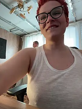 MrMrsRight online show from 5, 3, 2026