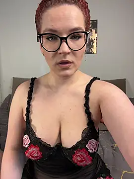 MrMrsRight online show from 28, 3, 2026