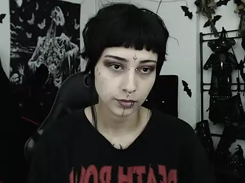 Snapshot of n0sferatus__ chatting on 23, 6, 2026 n0sferatus online show from 23, 6, 2026