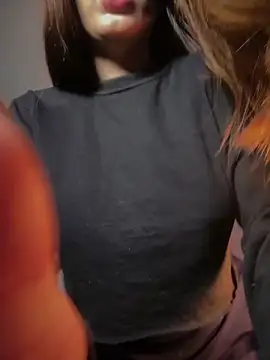 Snapshot of Zeli_66 chatting on 17, 12, 2025 Zeli 66 online show from 17, 12, 2025