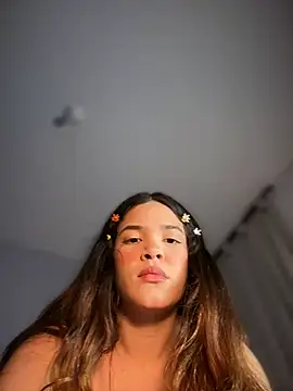 Snapshot of Zeli_66 chatting on 13, 2, 2026 Zeli 66 online show from 13, 2, 2026