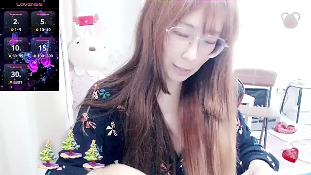 Snapshot of aFanny chatting on 9, 3, 2025 aFanny online show from 9, 3, 2025