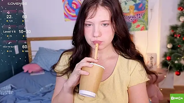 HanahCute online show from 4, 12, 2025