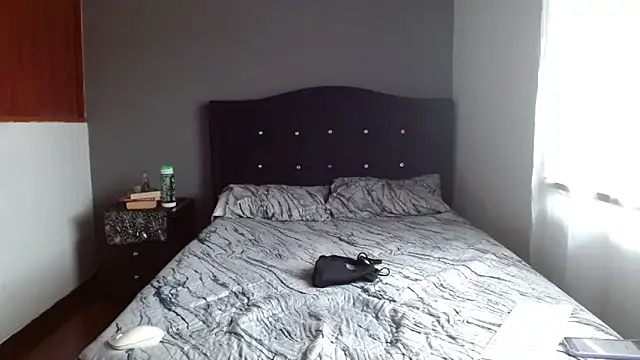 Emilia 1995 online show from 16, 1, 2026