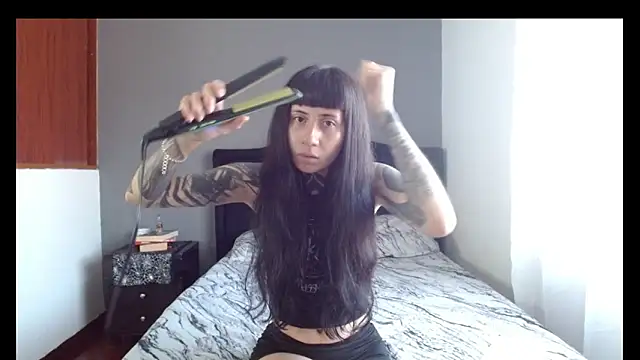 Emilia 1995 online show from 5, 2, 2026