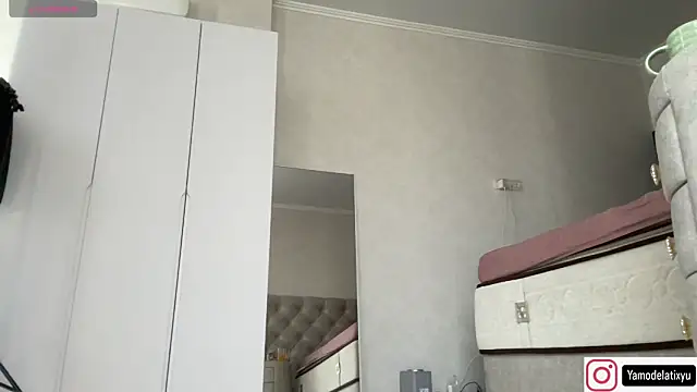 diffgirls2 online show from 13, 9, 2025