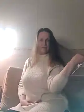 Evelina cute online show from 23, 12, 2024