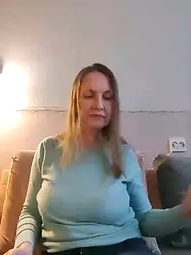 Evelina cute online show from 21, 1, 2025