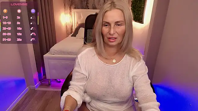 Scarlett Mai online show from 20, 11, 2025