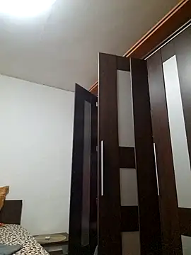 Evadesirex46 online show from 19, 11, 2025