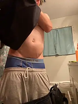 Lilsmokeshow017 online show from 7, 10, 2025