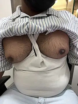 Snapshot of dick69lil chatting on 3, 6, 2026 dick69lil online show from 3, 6, 2026