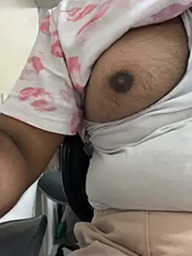 Snapshot of dick69lil chatting on 10, 6, 2026 dick69lil online show from 10, 6, 2026