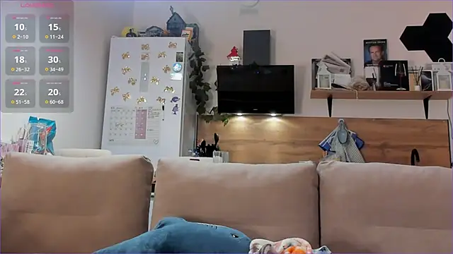 Snapshot of Girl_alone_home chatting on 23, 4, 2026 Girl alone home online show from 23, 4, 2026
