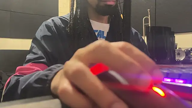 hotcamboy420 online show from 14, 11, 2025