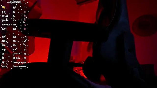 laura-hills18 online show from 9, 2, 2026