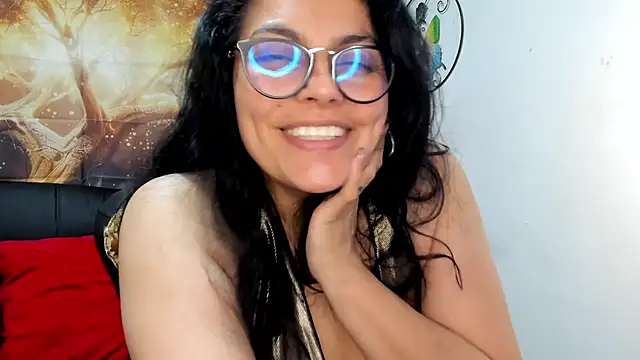 Snapshot of Lust_Mom41 chatting on 5, 12, 2024 Lust Mom41 online show from 5, 12, 2024