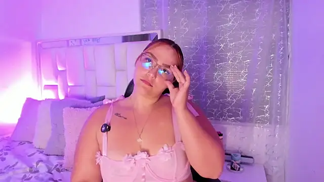 LeahxBarker online show from 14, 4, 2026