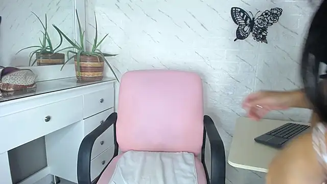 Snapshot of Saritatellez chatting on 10, 3, 2025 Saritatellez online show from 10, 3, 2025