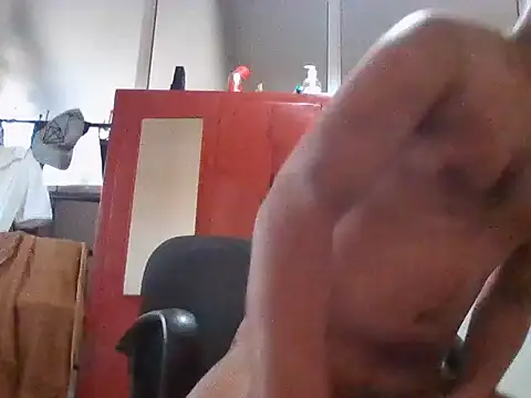 Snapshot of RoccoSL2003 chatting on 1, 11, 2025 RoccoSL2003 online show from 1, 11, 2025