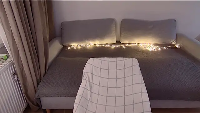 crystal lilith online show from 23, 11, 2025