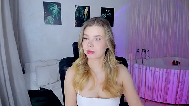 FollowLovee online show from 6, 3, 2026