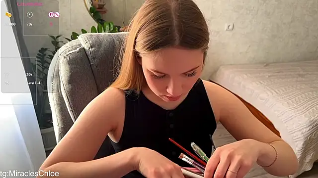 Snapshot of ChloeMillerMeow chatting on 29, 4, 2026 ChloeMillerMeow online show from 29, 4, 2026