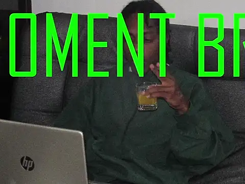Larry-n-clouds online show from 4, 6, 2026