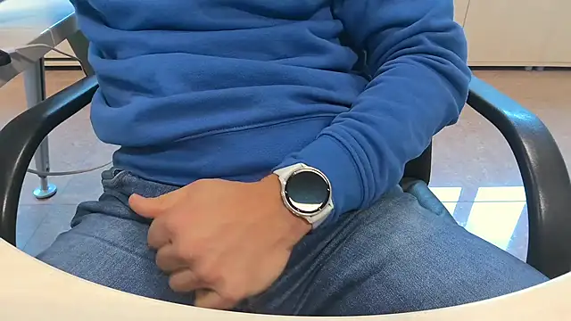 alessandroman2114 online show from 30, 10, 2025