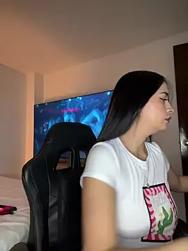 Snapshot of soy_paulina chatting on 3, 4, 2026 soy paulina online show from 3, 4, 2026