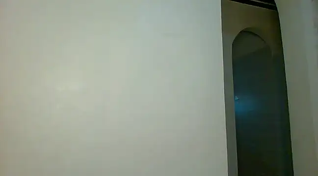 Snapshot of bigassbabe_001 chatting on 18, 12, 2024 bigassbabe 001 online show from 18, 12, 2024