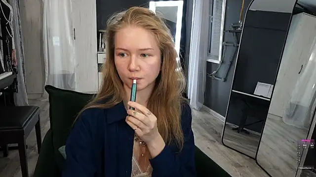 Snapshot of Alexandra_Demore chatting on 5, 7, 2026 Alexandra Demore online show from 5, 7, 2026