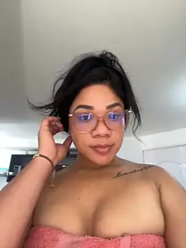 ashley Tompson1 online show from 6, 11, 2025