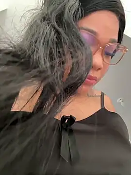 ashley Tompson1 online show from 13, 11, 2025