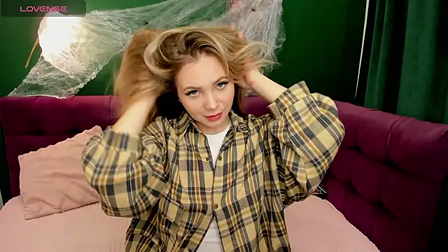 EvaMoran online show from 24, 10, 2025