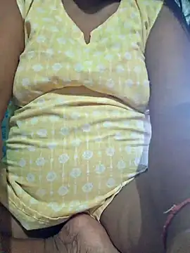 Snapshot of Priya_Bong chatting on 24, 7, 2026 Priya Bong online show from 24, 7, 2026