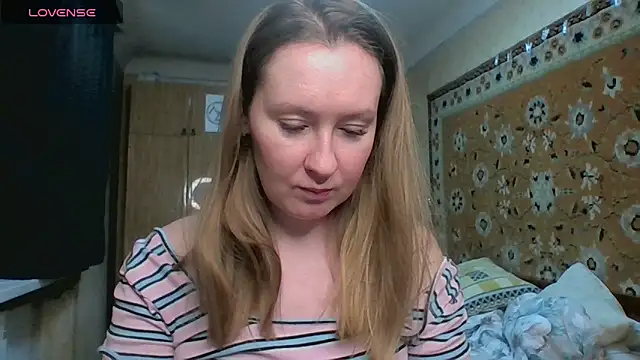 AnnaXLovers online show from 10, 4, 2026