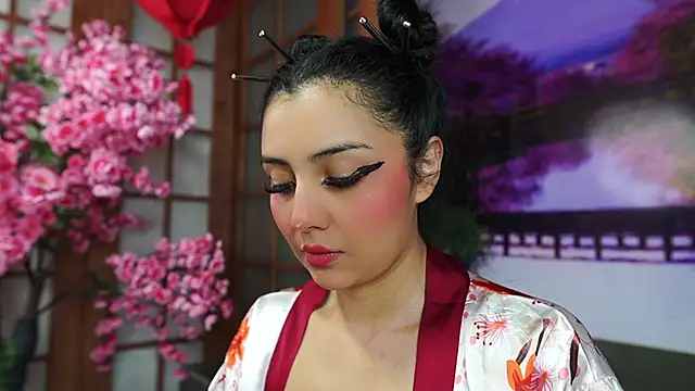 Snapshot of miss_lizith chatting on 28, 10, 2025 miss lizith online show from 28, 10, 2025