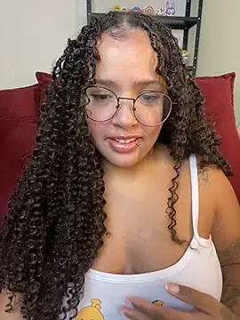 Snapshot of 99_Lilith chatting on 30, 5, 2026 99 Lilith online show from 30, 5, 2026