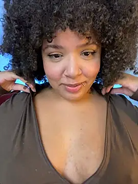 Snapshot of 99_Lilith chatting on 23, 7, 2026 99 Lilith online show from 23, 7, 2026