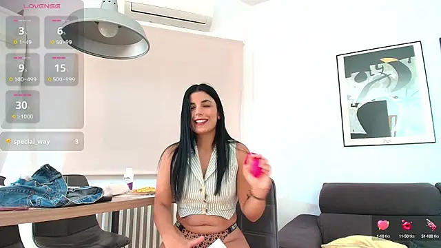 Snapshot of Arya_33 chatting on 10, 10, 2025 Arya 33 online show from 10, 10, 2025